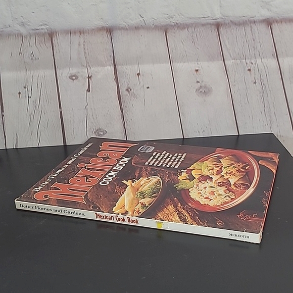 Vintage 70s Better Homes & Garden Authentic Mexican Recipes Cookbook Hardback - Picture 5 of 14